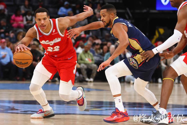 灰熊五连胜致鹈鹕七连败 杨21+11老鹰两胜骑士